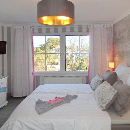 Strandhotel Villa Louisa & Appartementhaeuser Villa Josephine Und Villa Christine 朱列斯拉赫 外观 照片