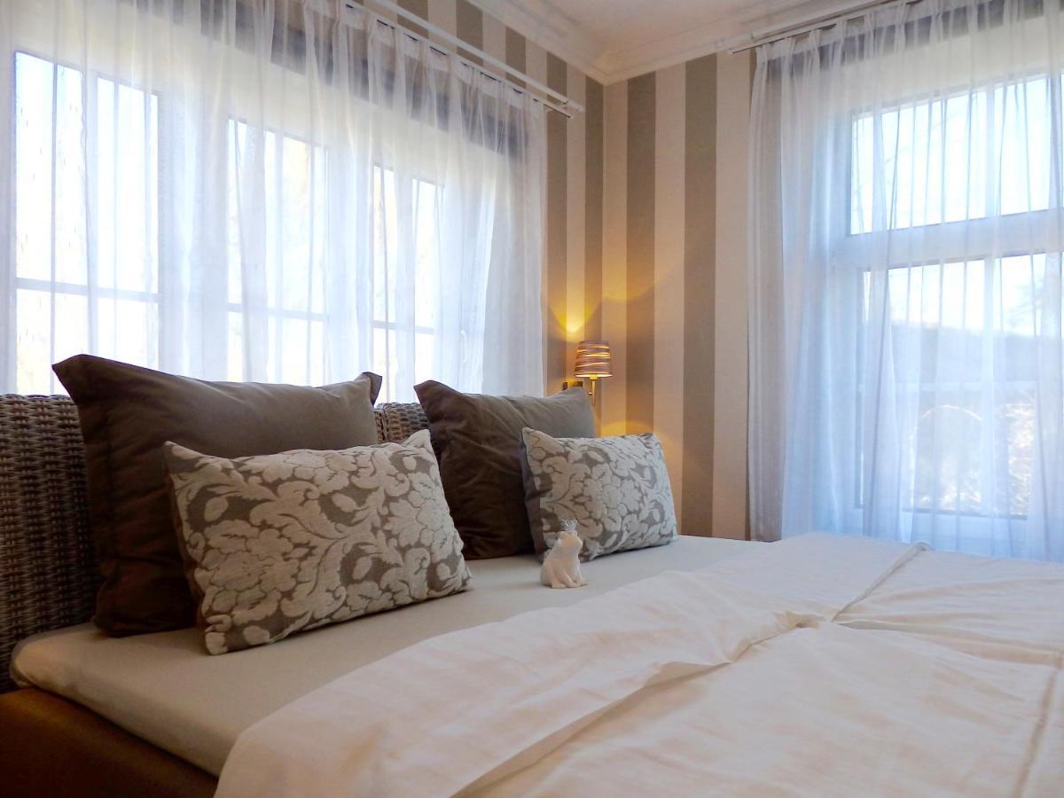 Strandhotel Villa Louisa & Appartementhaeuser Villa Josephine Und Villa Christine 朱列斯拉赫 外观 照片