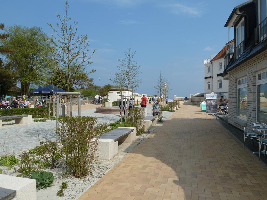 Strandhotel Villa Louisa & Appartementhaeuser Villa Josephine Und Villa Christine 朱列斯拉赫 客房 照片
