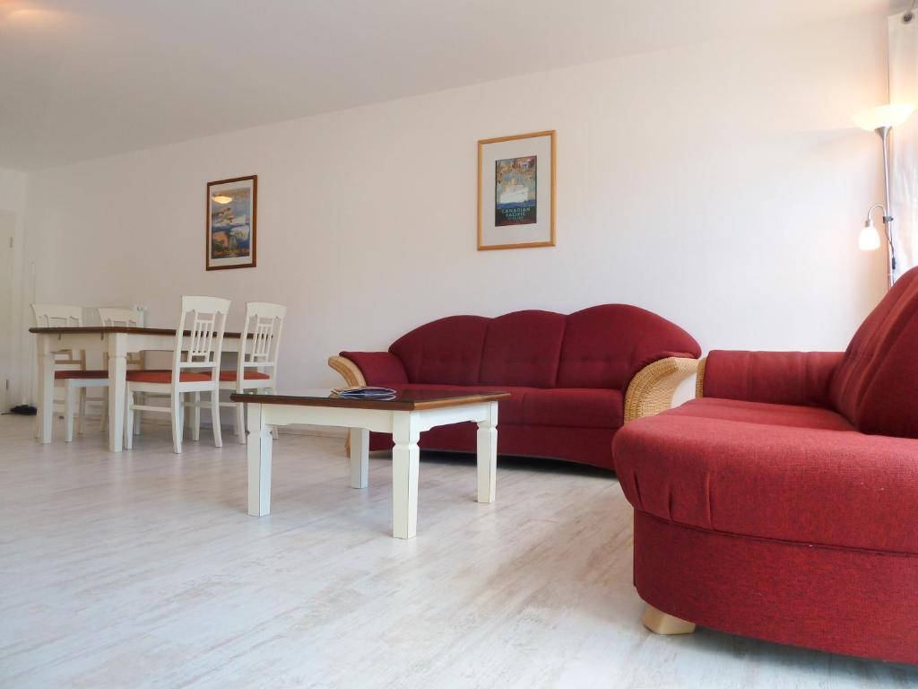 Strandhotel Villa Louisa & Appartementhaeuser Villa Josephine Und Villa Christine 朱列斯拉赫 外观 照片