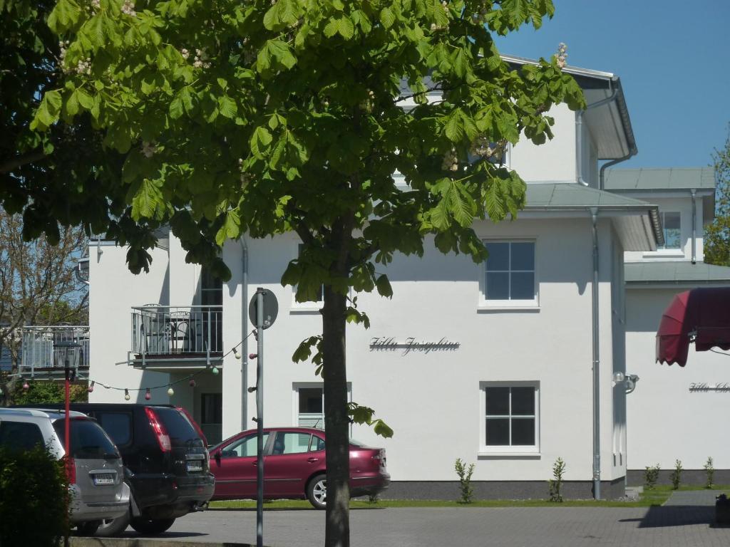 Strandhotel Villa Louisa & Appartementhaeuser Villa Josephine Und Villa Christine 朱列斯拉赫 外观 照片