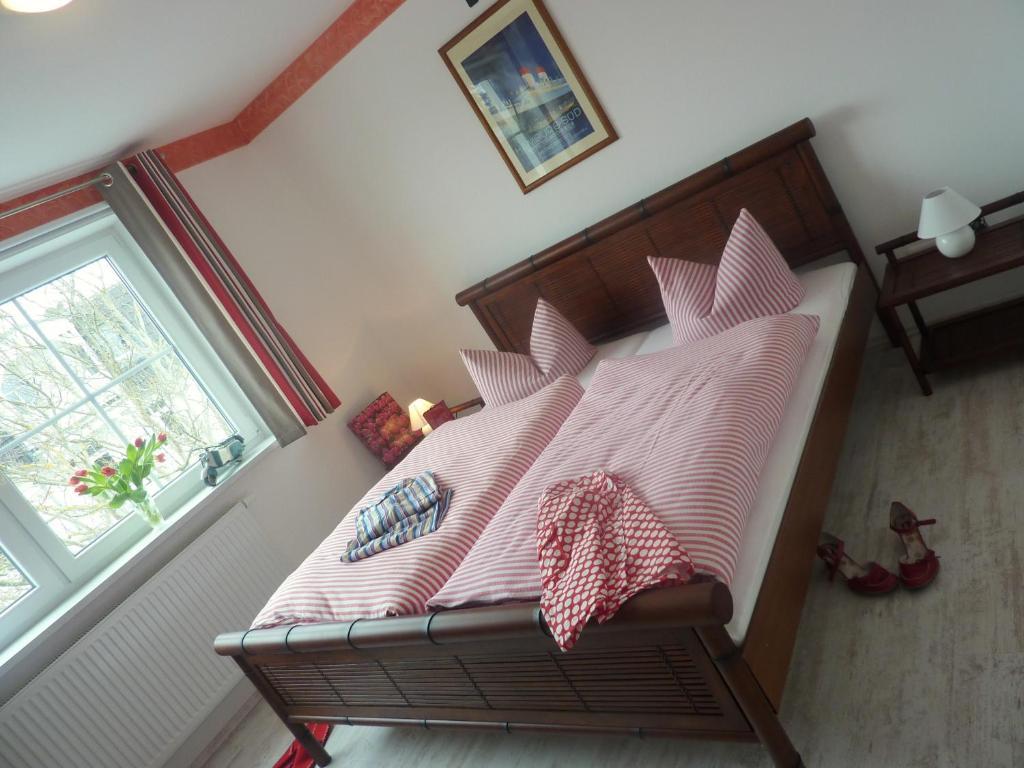 Strandhotel Villa Louisa & Appartementhaeuser Villa Josephine Und Villa Christine 朱列斯拉赫 外观 照片